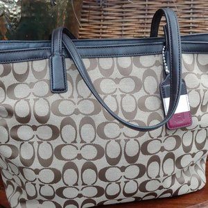 Coach 23465 Signature Canvas Weekend Zip Top Tote Bag